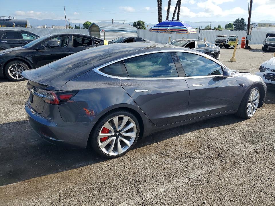50505416 :رقم المزاد ، 5YJ3E1EB3KF413470 vin ، 2019 Tesla Model 3 مزاد بيع