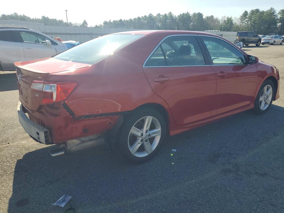 49542546 :رقم المزاد ، 4T1BF1FK7EU857935 vin ، 2014 Toyota Camry مزاد بيع