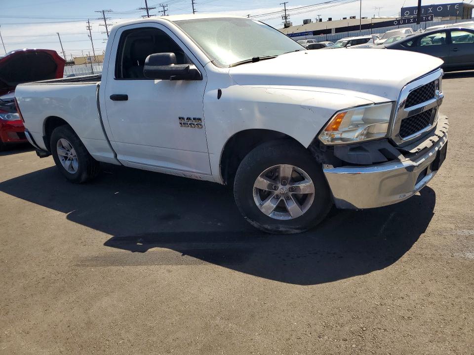 52047136 :رقم المزاد ، 3C6JR6AGXGG331383 vin ، 2016 Ram 1500 مزاد بيع
