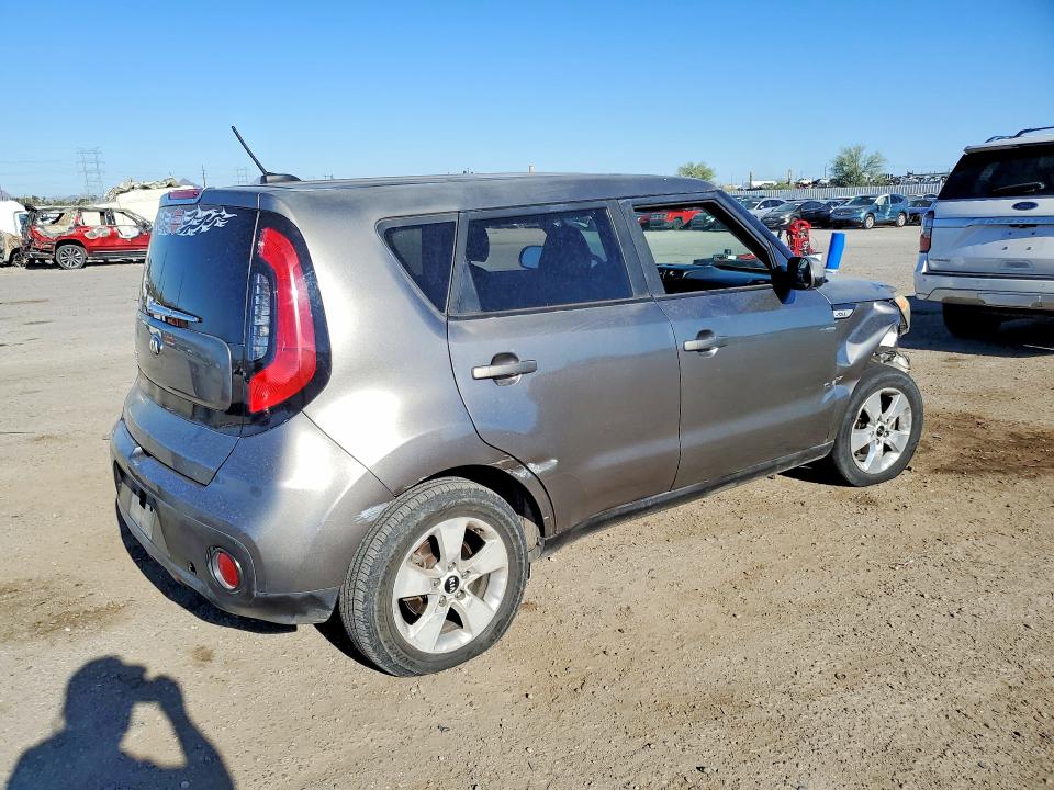 Продаж на аукціоні авто 2018 Kia Soul, vin: KNDJN2A29J7606570, номер лоту: 50450056