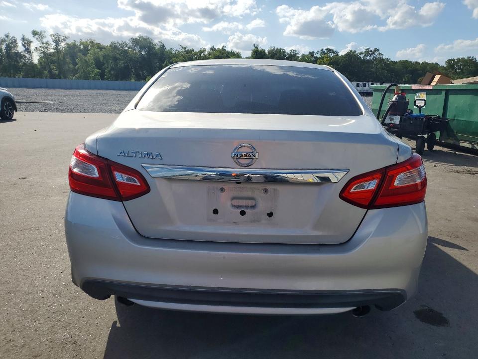 2017 Nissan Altima მანქანა იყიდება აუქციონზე, vin: 1N4AL3AP8HC232368, აუქციონის ნომერი: 49825756