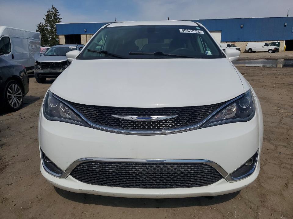 Продажа на аукционе авто 2018 Chrysler Pacifica, vin: 2C4RC1FG6JR128730, номер лота: 50623566