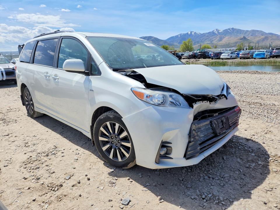 Продажа на аукционе авто 2018 Toyota Sienna, vin: 5TDDZ3DC4JS195824, номер лота: 48993116