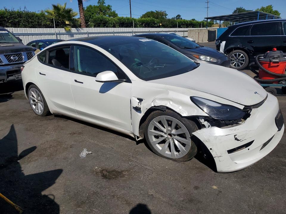 50484556 :رقم المزاد ، 5YJ3E1EA1NF144784 vin ، 2022 Tesla Model 3 مزاد بيع