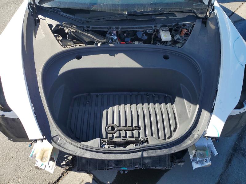 Продажа на аукционе авто 2023 Tesla Model 3, vin: 5YJ3E1EA6PF555584, номер лота: 49419726
