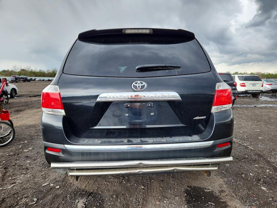 2013 Toyota Highlander მანქანა იყიდება აუქციონზე, vin: 5TDBK3EH6DS271246, აუქციონის ნომერი: 50845306