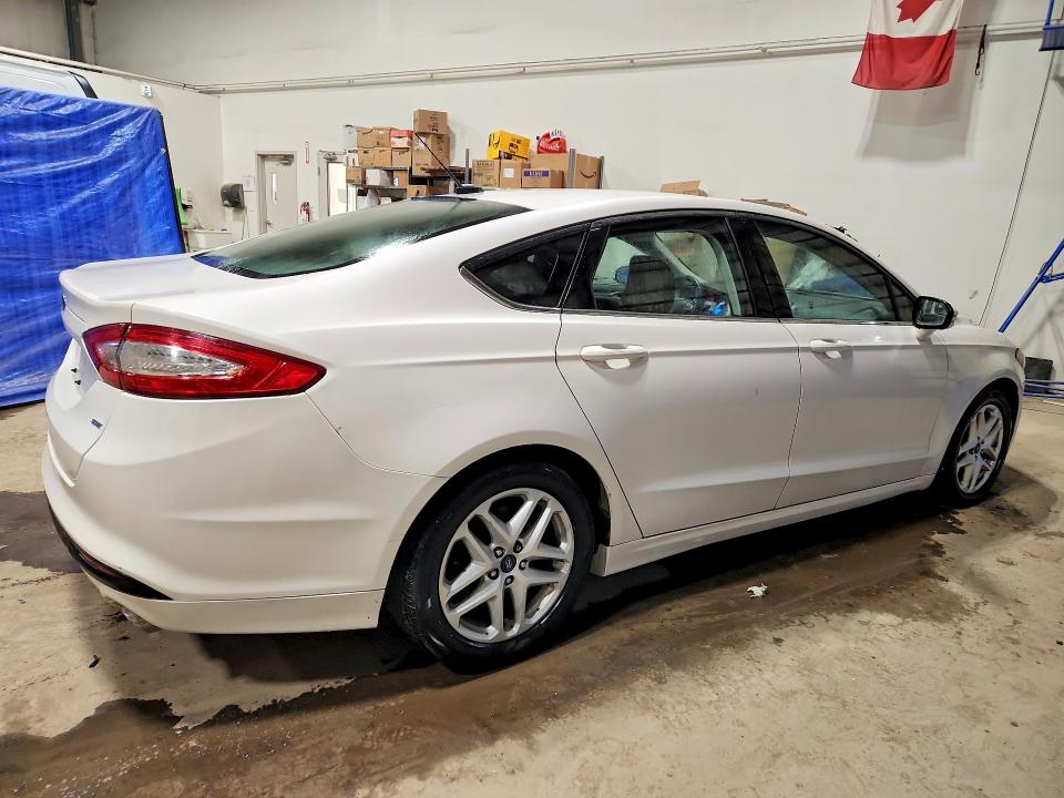 49307326 :رقم المزاد ، 3FA6P0H76GR392862 vin ، 2016 Ford Fusion مزاد بيع