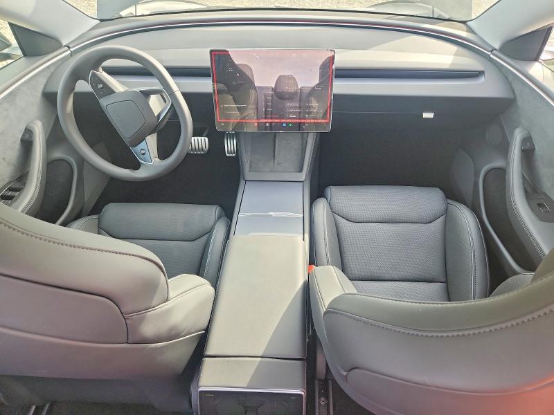 77005675 :رقم المزاد ، 5YJ3E1ET9SF078059 vin ، 2025 Tesla Model 3 مزاد بيع