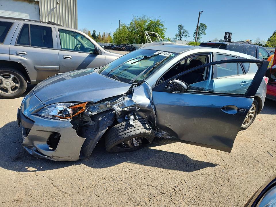 51261456 :رقم المزاد ، JM1BL1L85C1618081 vin ، 2012 Mazda 3 مزاد بيع