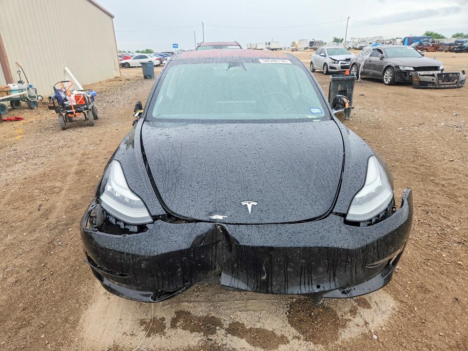 50548116 :رقم المزاد ، 5YJ3E1EA7JF053383 vin ، 2018 Tesla Model 3 مزاد بيع