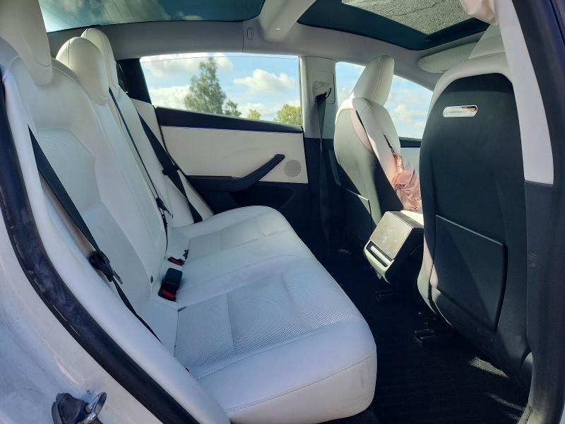 50782976 :رقم المزاد ، 5YJ3E1EA7SF913722 vin ، 2025 Tesla Model 3 مزاد بيع