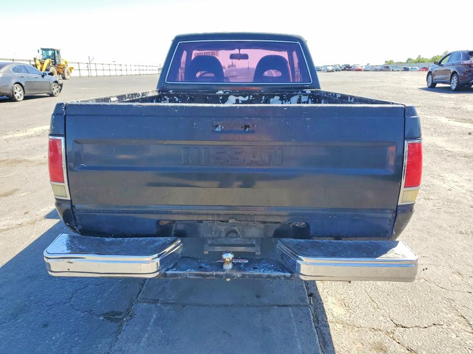 48708156 :رقم المزاد ، JN6ND06S5FW007516 vin ، 1985 Nissan Pickup مزاد بيع