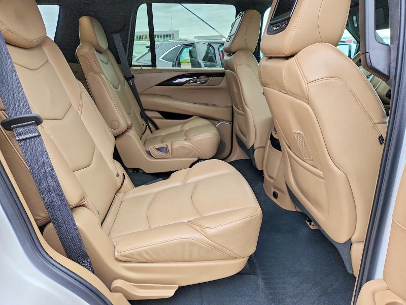 51334106 :رقم المزاد ، 1GYS4DKJ9JR100180 vin ، 2018 Cadillac Escalade مزاد بيع