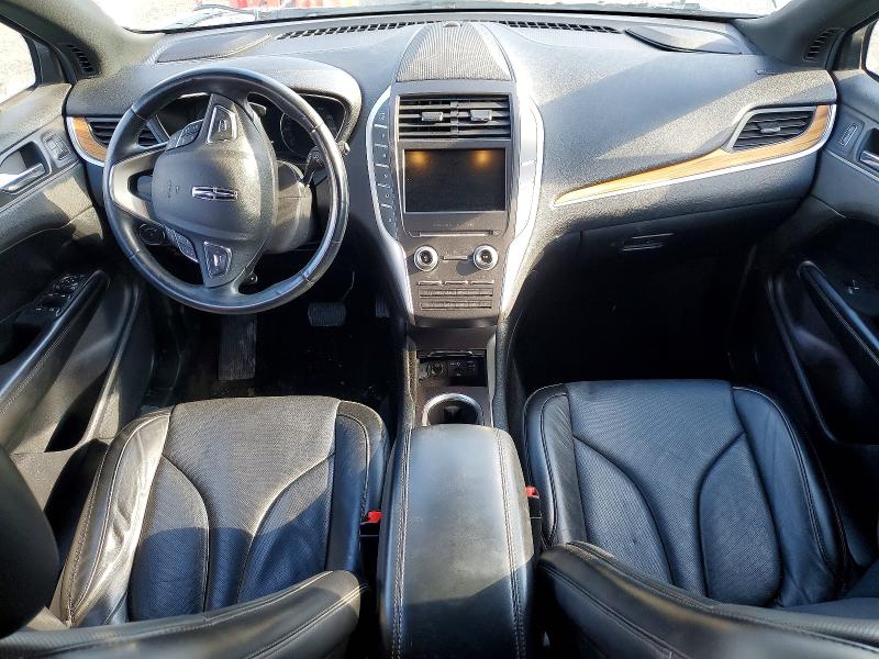 49161336 :رقم المزاد ، 5LMCJ1A98FUJ36478 vin ، 2015 Lincoln Townhouse Mkc مزاد بيع