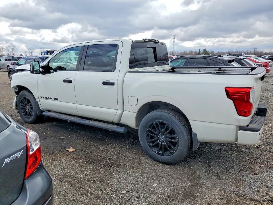 48482736 :رقم المزاد ، 1N6AA1E5XJN518503 vin ، 2018 Nissan Titan مزاد بيع