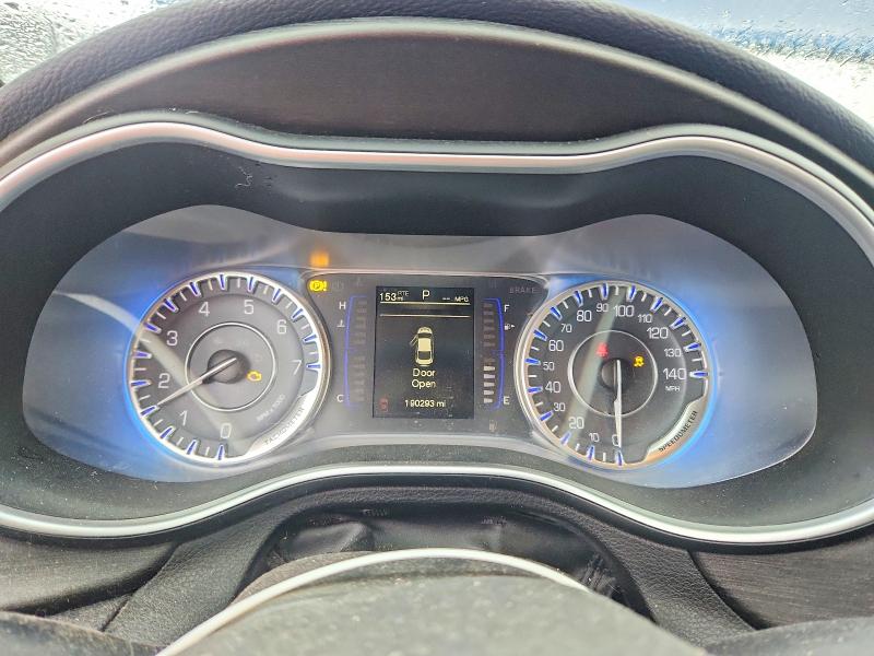 Продаж на аукціоні авто 2015 Chrysler 200, vin: 1C3CCCAB2FN538110, номер лоту: 49248086