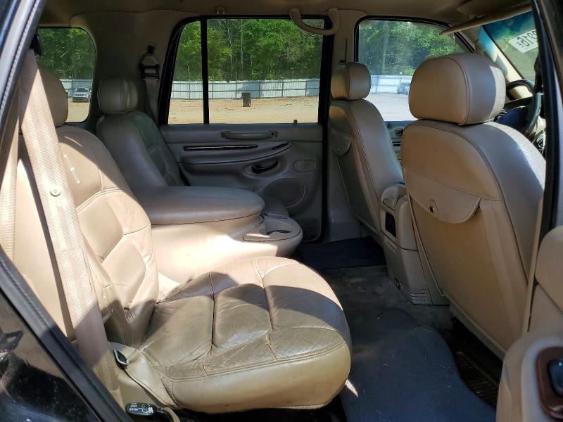 48108216 :رقم المزاد ، 5LMPU28A9YLJ00290 vin ، 2000 Lincoln Townhouse Navigator مزاد بيع