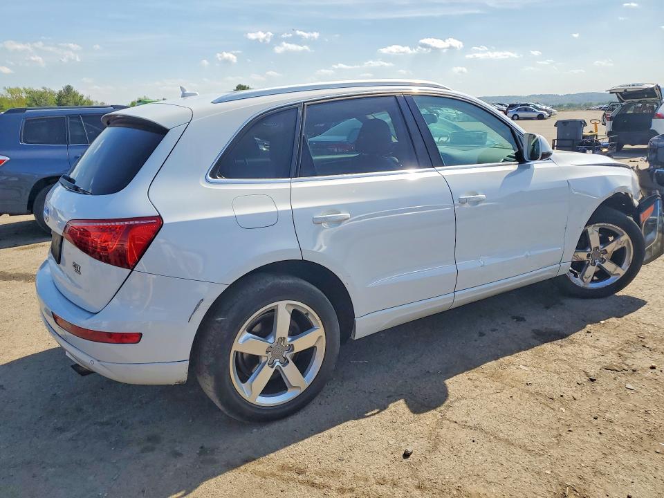 50819006 :رقم المزاد ، WA1LFAFP5CA041528 vin ، 2012 Audi Q5 مزاد بيع