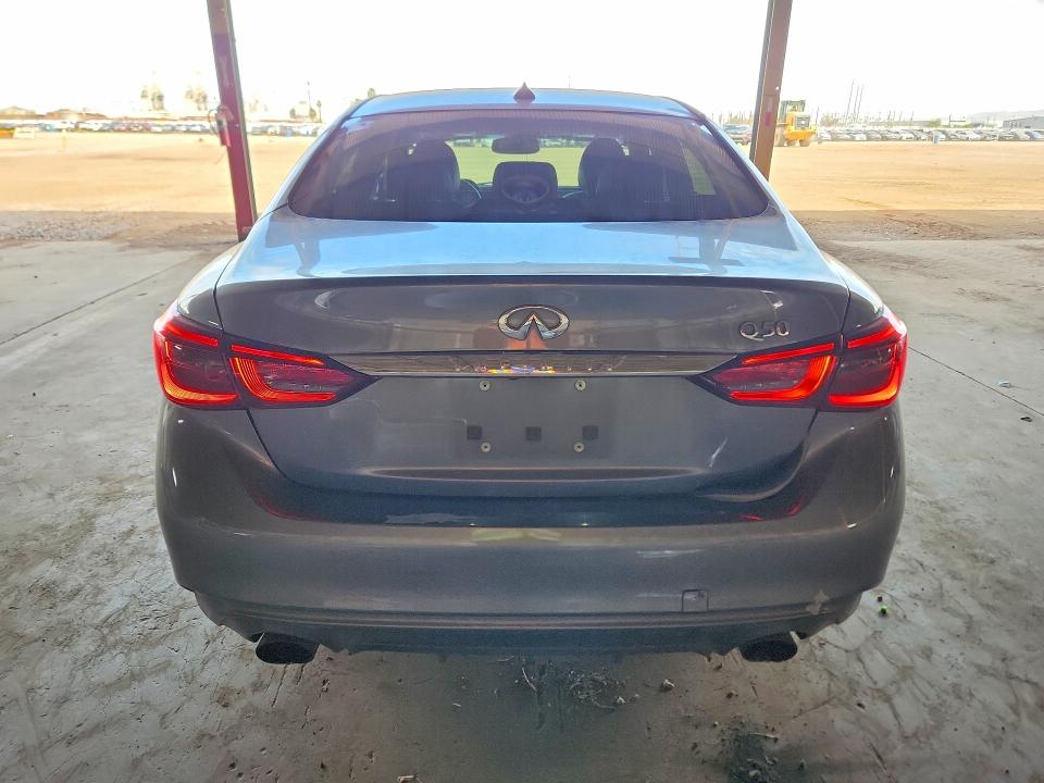 79532055 :رقم المزاد ، JN1EV7AP1JM361181 vin ، 2018 Infiniti Q50 مزاد بيع