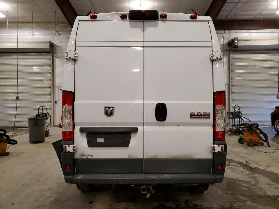 49548346 :رقم المزاد ، 3C6TRVDG1JE118937 vin ، 2018 Ram Promaster 2500 مزاد بيع