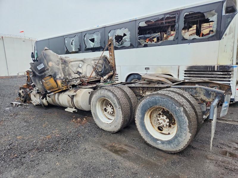 47900216 :رقم المزاد ، 1FUJGLDR6BLAX3123 vin ، 2011 Freightliner Cascadia 125 مزاد بيع