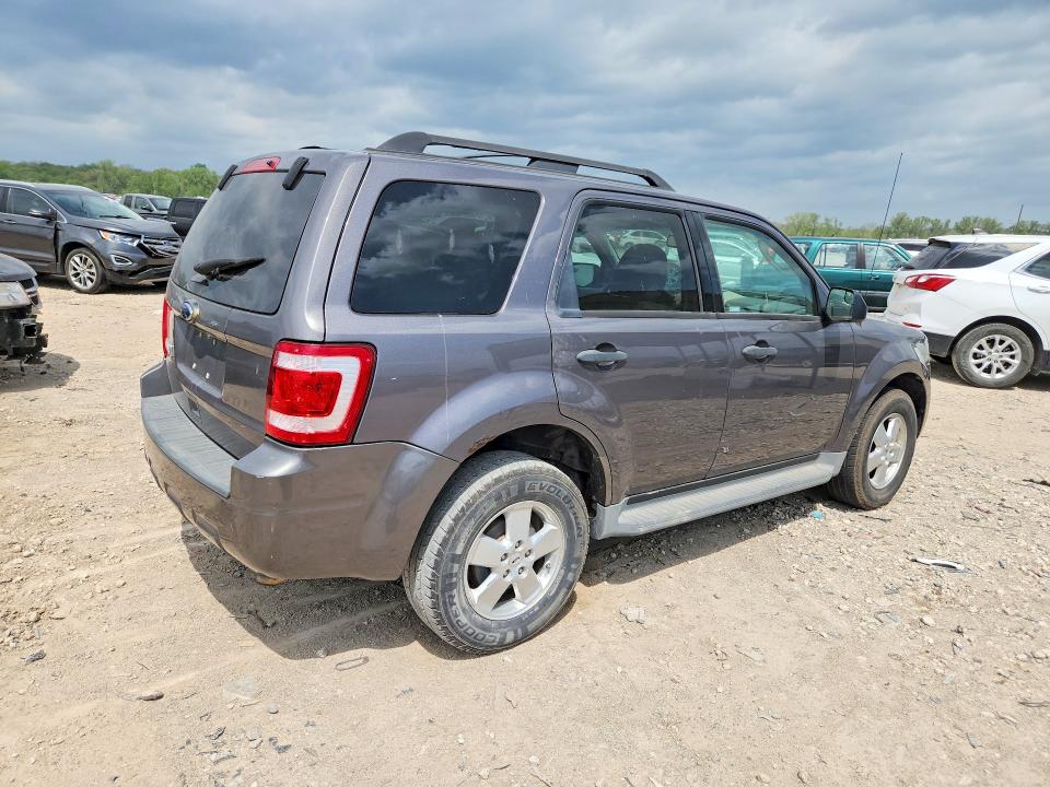 2011 Ford Escape მანქანა იყიდება აუქციონზე, vin: 1FMCU0D75BKA87972, აუქციონის ნომერი: 50555076