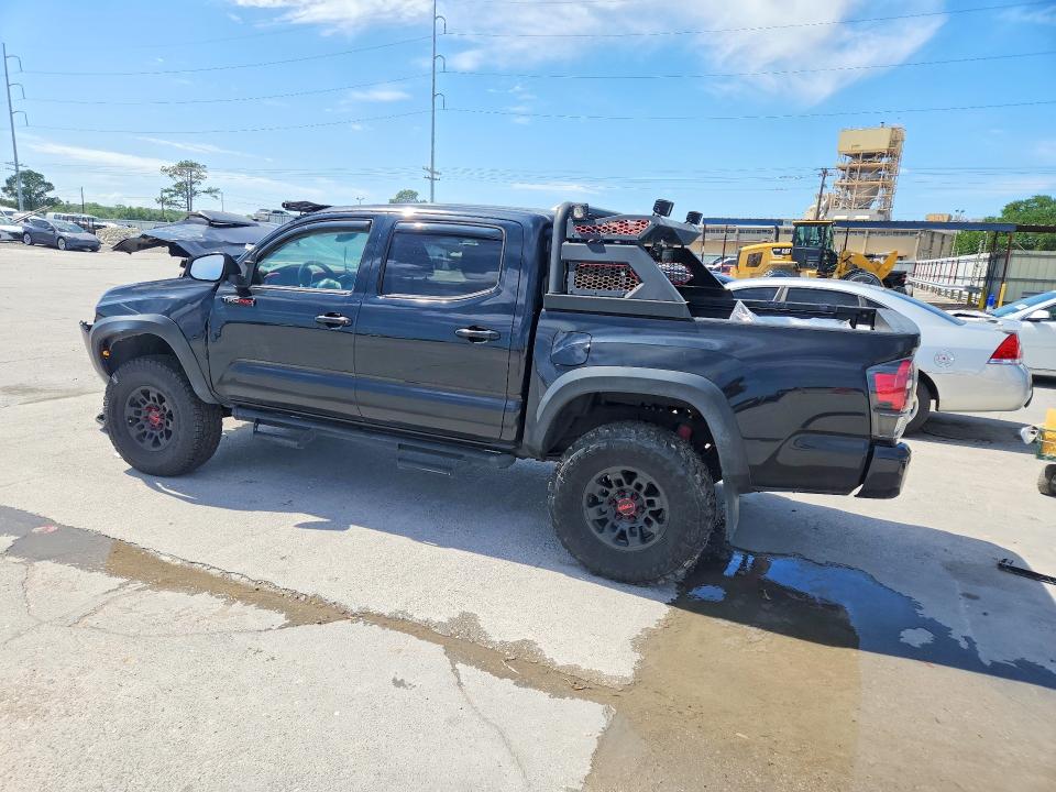 49298486 :رقم المزاد ، 5TFCZ5AN7JX153817 vin ، 2018 Toyota Tacoma مزاد بيع