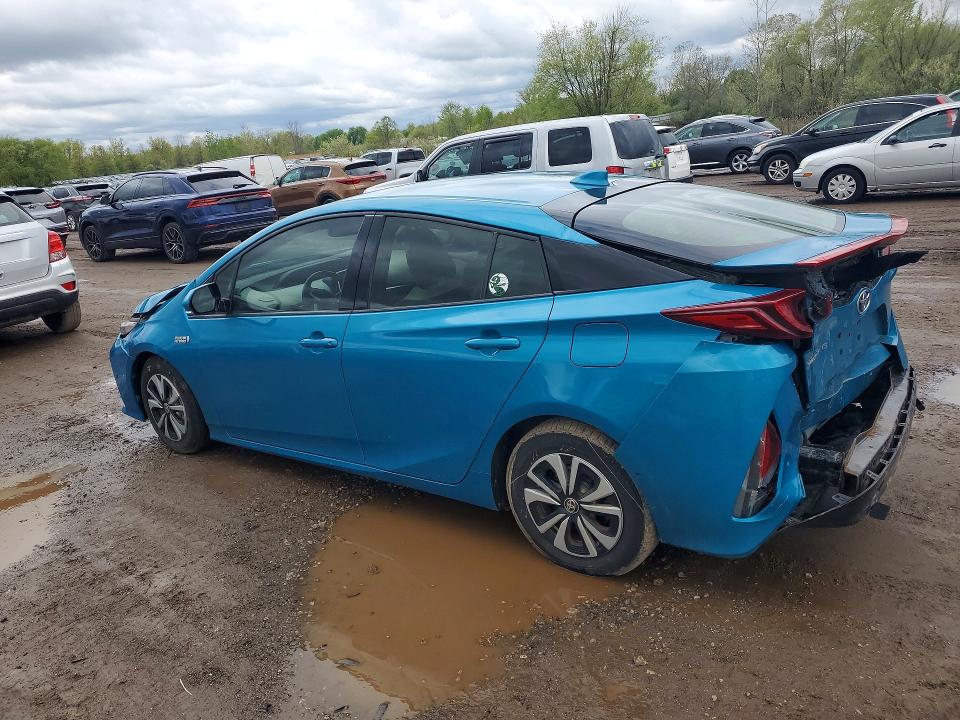 2017 Toyota Prius Prime მანქანა იყიდება აუქციონზე, vin: JTDKARFP8H3044420, აუქციონის ნომერი: 51830426