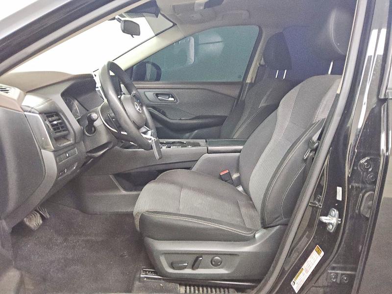 48627556 :رقم المزاد ، 5N1BT3BA7PC879234 vin ، 2023 Nissan Rogue مزاد بيع