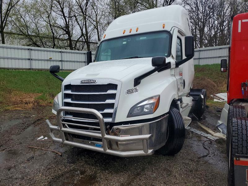 Продажа на аукционе авто 2024 Freightliner Cascadia 126, vin: 3AKJHHFG7RSUX0292, номер лота: 49936136
