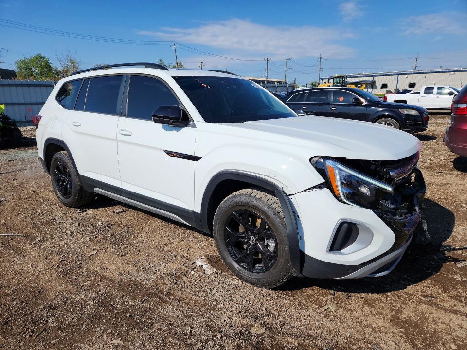 51884406 :رقم المزاد ، 1V2CR2CA0SC557378 vin ، 2025 Volkswagen Atlas مزاد بيع