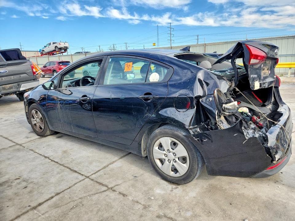 Продажа на аукционе авто 2018 Kia Forte, vin: 3KPFK4A7XJE236672, номер лота: 48569516