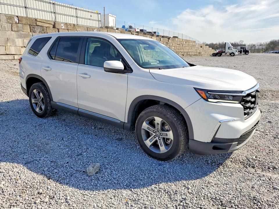 Продажа на аукционе авто 2023 Honda Pilot, vin: 5FNYG1H46PB013133, номер лота: 49571766