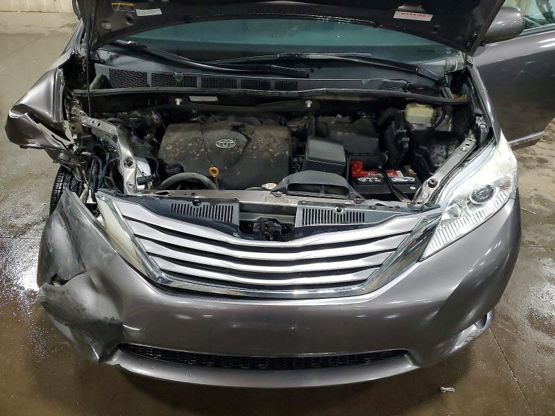 2017 Toyota Sienna მანქანა იყიდება აუქციონზე, vin: 5TDDZ3DC0HS167691, აუქციონის ნომერი: 51573166