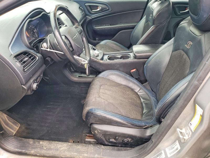 51651106 :رقم المزاد ، 1C3CCCDG7FN530656 vin ، 2015 Chrysler 200 مزاد بيع