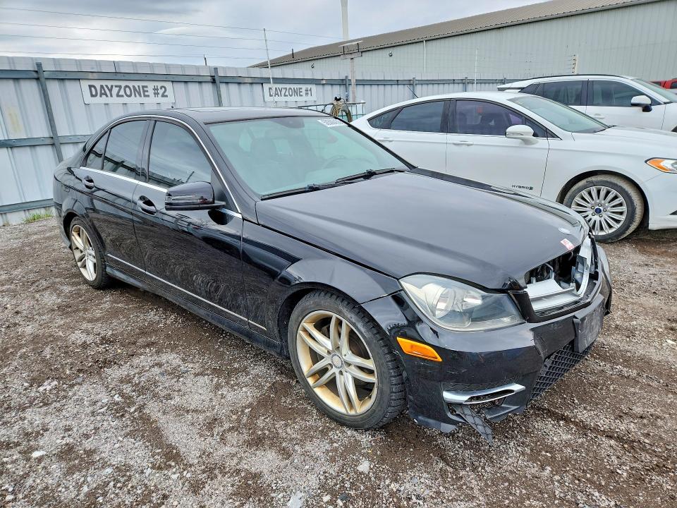 Продажа на аукционе авто 2012 Mercedes-benz C, vin: WDDGF8FB7CA689348, номер лота: 50506436
