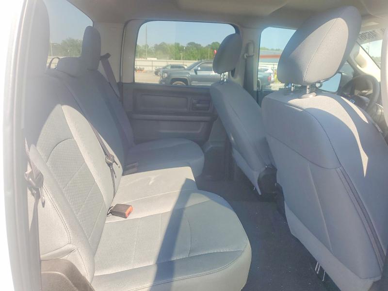 49374636 :رقم المزاد ، 1C6RR7KT8KS635415 vin ، 2019 Ram 1500 Classic مزاد بيع