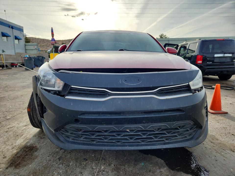 49501576 :رقم المزاد ، 3KPA24AD8ME403146 vin ، 2021 Kia Rio مزاد بيع