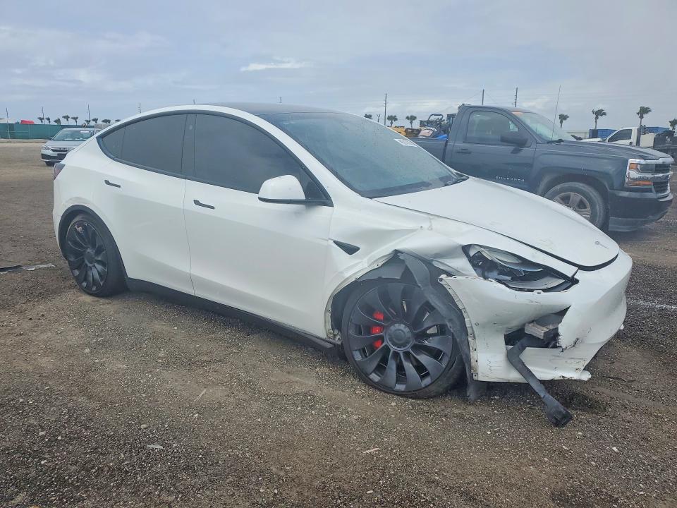 49247366 :رقم المزاد ، 7SAYGDEF6NF459712 vin ، 2022 Tesla Model Y مزاد بيع