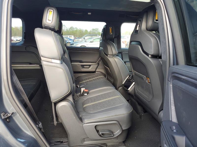 50654836 :رقم المزاد ، 7PDSGBBA5SN051899 vin ، 2025 Rivian R1s مزاد بيع
