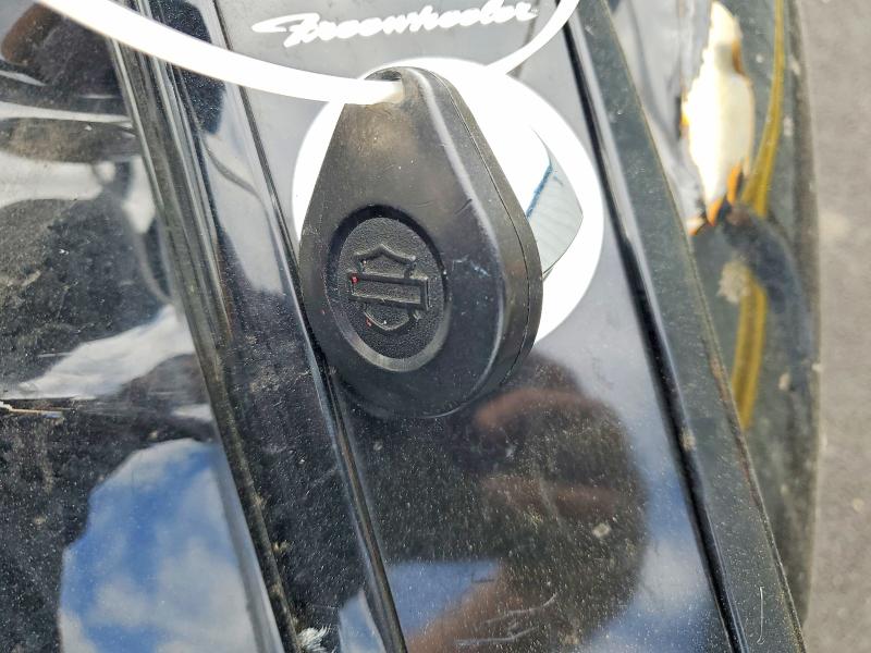 50313476 :رقم المزاد ، 1HD1MCP12PB861735 vin ، 2023 Harley Davidson Flrt مزاد بيع