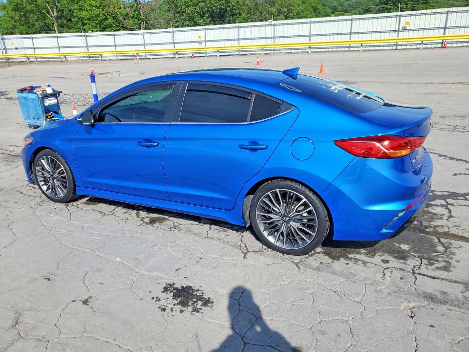 52088726 :رقم المزاد ، KMHD04LB1HU330719 vin ، 2017 Hyundai Elantra مزاد بيع