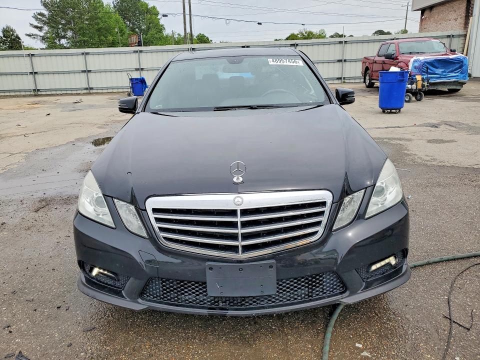 2011 Mercedes-benz E მანქანა იყიდება აუქციონზე, vin: WDDHF8HB9BA395952, აუქციონის ნომერი: 48957456