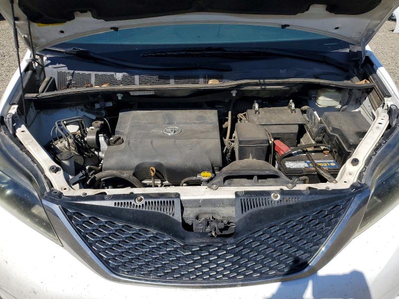 Продажа на аукционе авто 2016 Toyota Sienna, vin: 5TDXK3DC4GS742181, номер лота: 51125376