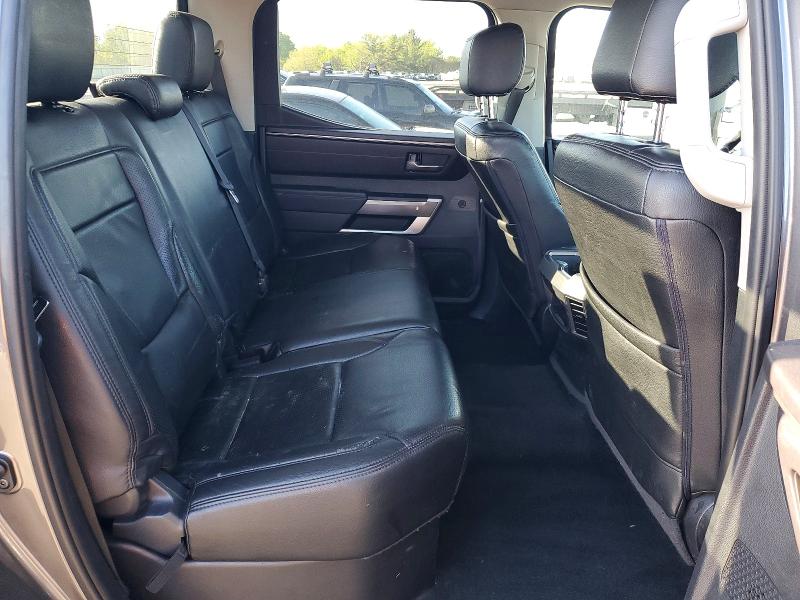 Продажа на аукционе авто 2022 Toyota Tundra, vin: 5TFLA5EC9NX009160, номер лота: 48325776