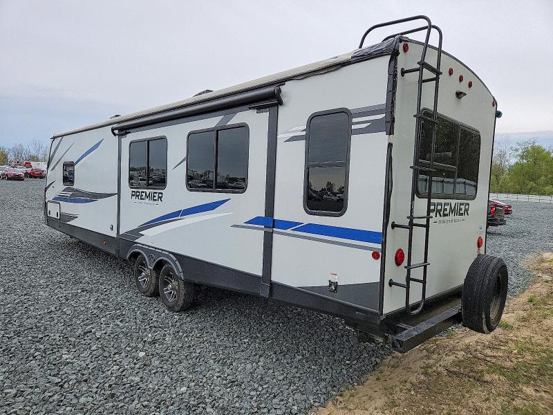 51498266 :رقم المزاد ، 4YDT30R20MD435282 vin ، 2021 Bull Recreational Vehicle (rv) مزاد بيع