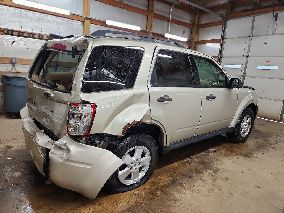 51351006 :رقم المزاد ، 1FMCU0D72CKB00047 vin ، 2012 Ford Escape مزاد بيع