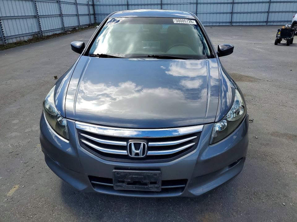 2011 Honda Accord მანქანა იყიდება აუქციონზე, vin: 1HGCP3F84BA027045, აუქციონის ნომერი: 50005726