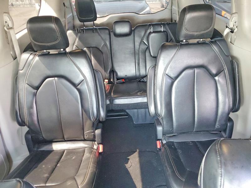 48705216 :رقم المزاد ، 2C4RC1DG7LR157062 vin ، 2020 Chrysler Voyager مزاد بيع