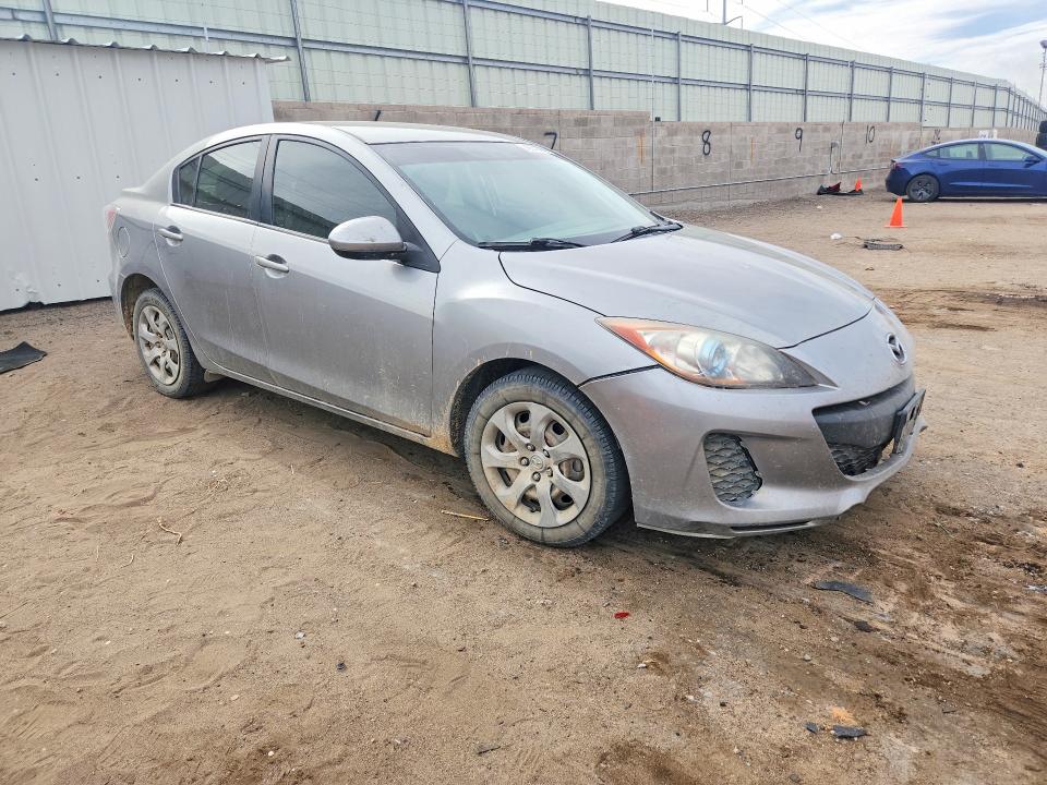 49279096 :رقم المزاد ، JM1BL1U74D1822040 vin ، 2013 Mazda 3 مزاد بيع